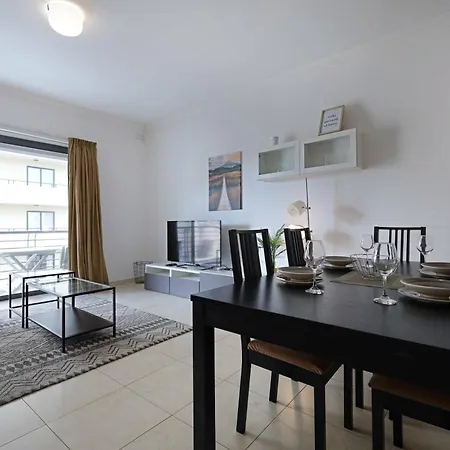 Modern 3Br Stylish & Spacious Apartment - Close To Sliema Promenade Gzira Exterior foto