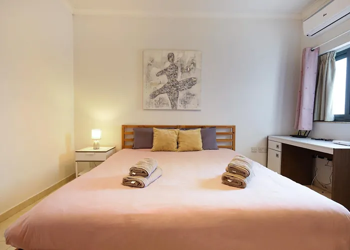 Modern 3Br Stylish & Spacious Apartment - Close To Sliema Promenade