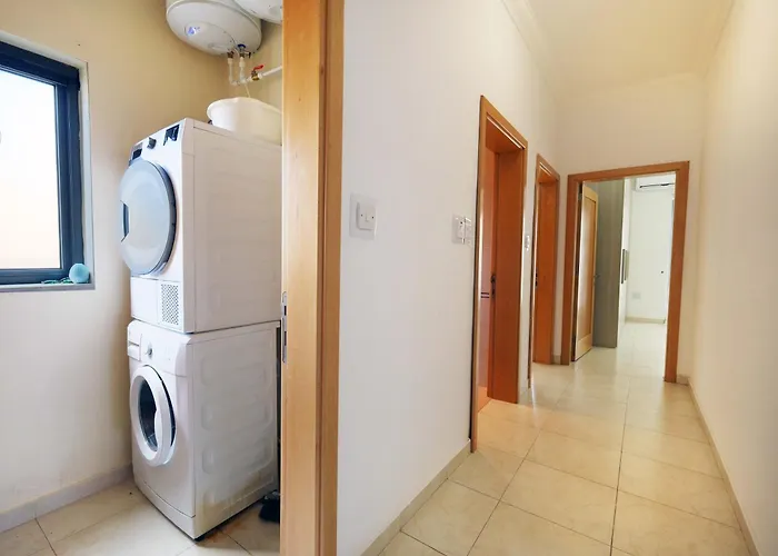Modern 3Br Stylish & Spacious Apartment - Close To Sliema Promenade